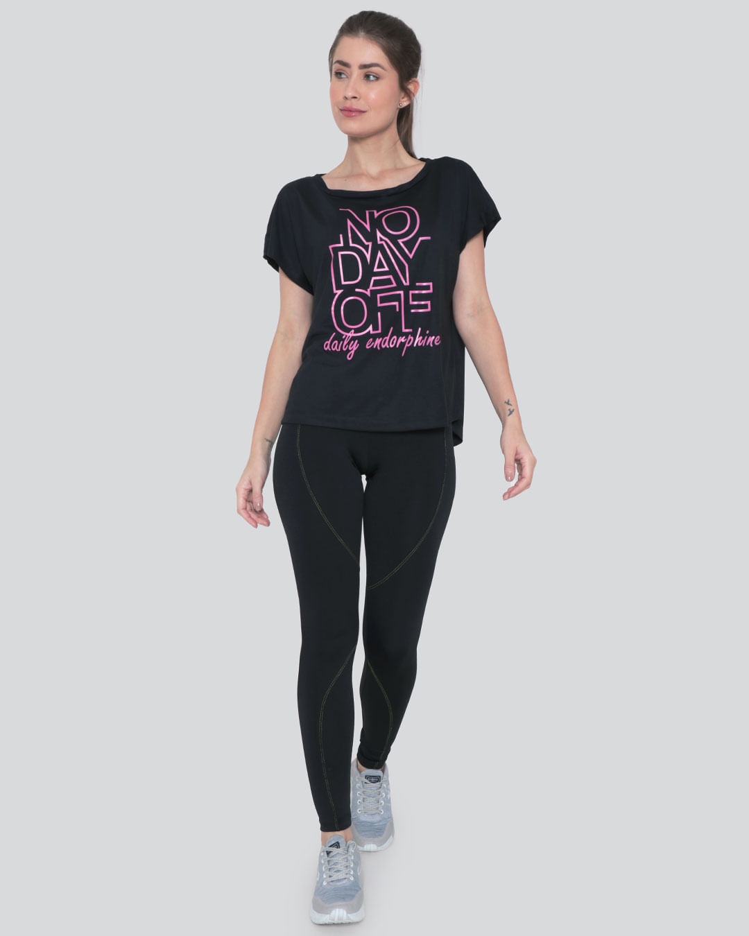 Blusa-Trf21006-Mc-Comfy-Estampa-Localiz---Preto-Outros