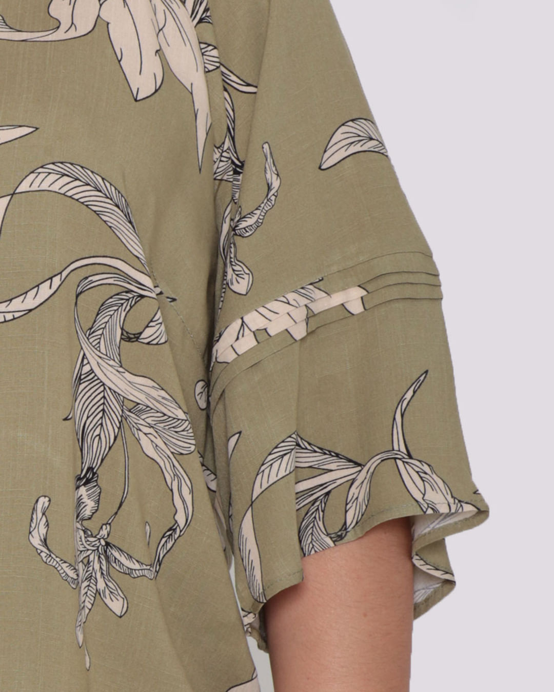 Blusa-214268-Mg-34-Estliso---Verde-Floral