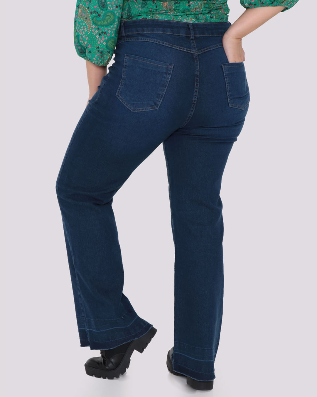 Calca-Red001-Jns-Bolsos-Flare-Fem-Tg---Blue-Jeans-Escuro