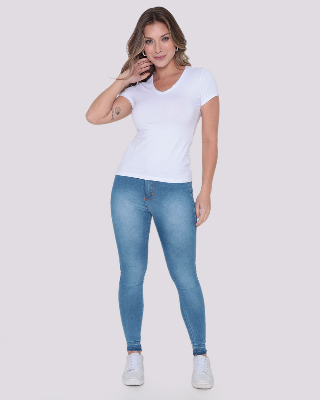 Blusa-103470-Gola-V-Slim-Branco---Branco