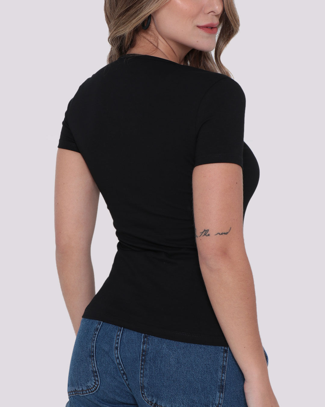 Blusa-103470-Gola-V-Slim-Preto---Preto