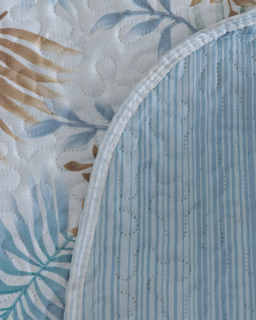 Colcha-Df-Solt-Feuilles-Azul---1-P---Azul-Claro