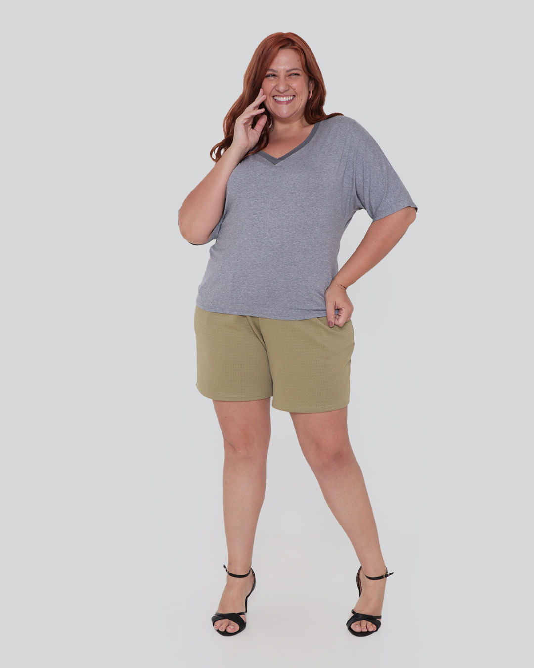 Blusa-Pl522-Gola-V-C-Retilinea---Cinza-Medio