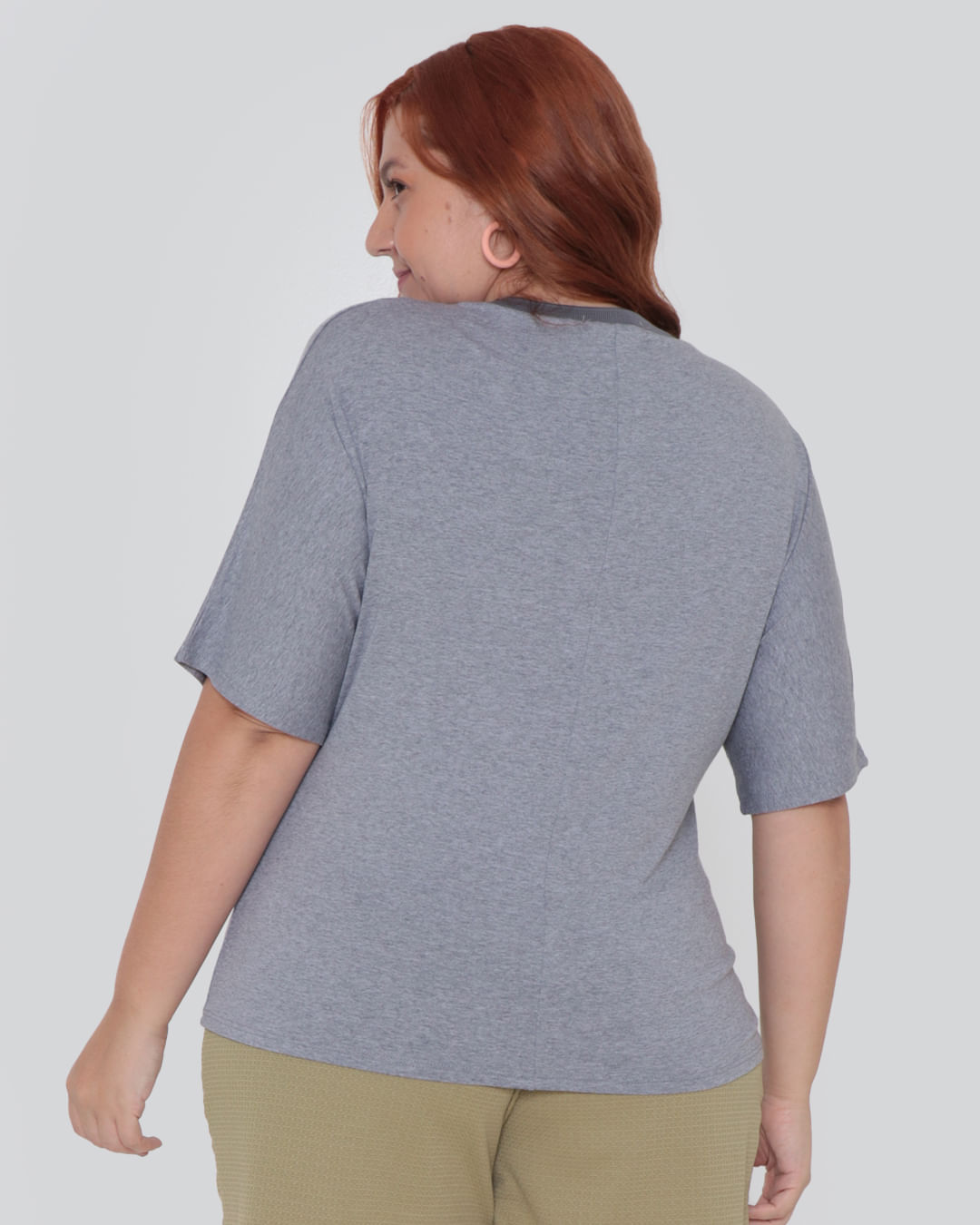 Blusa-Pl522-Gola-V-C-Retilinea---Cinza-Medio