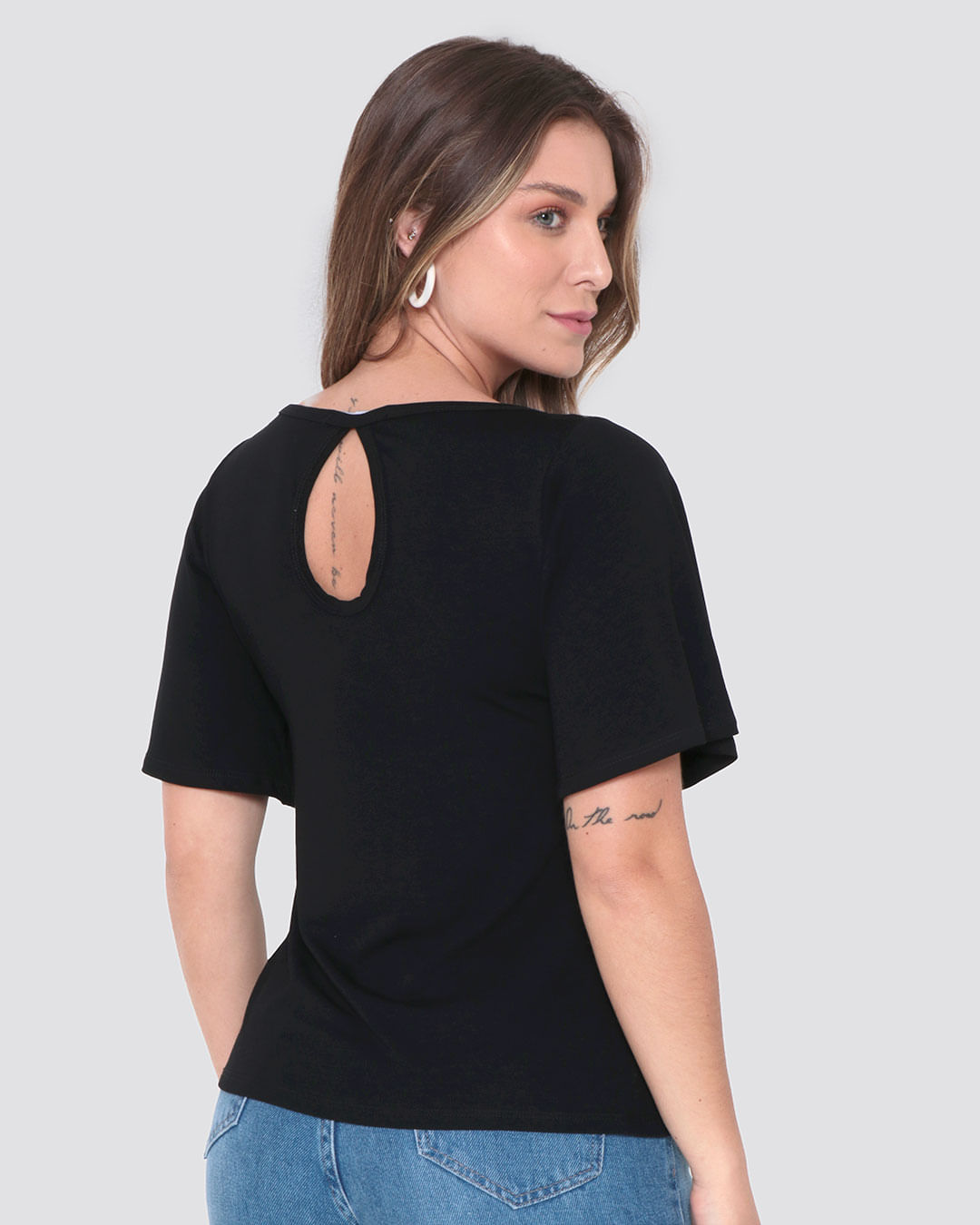 Blusa-Sc117-Gota-Costas-Detalhe-Gola---Preto