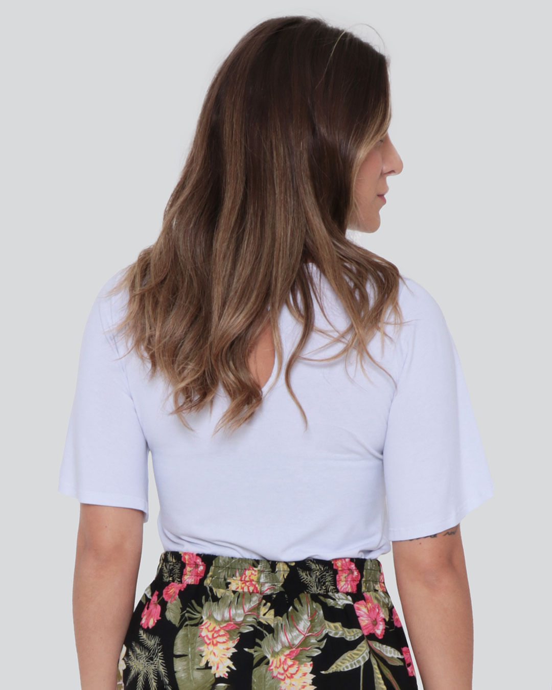 Blusa-Sc117-Gota-Costas-Detalhe-Gola---Branco
