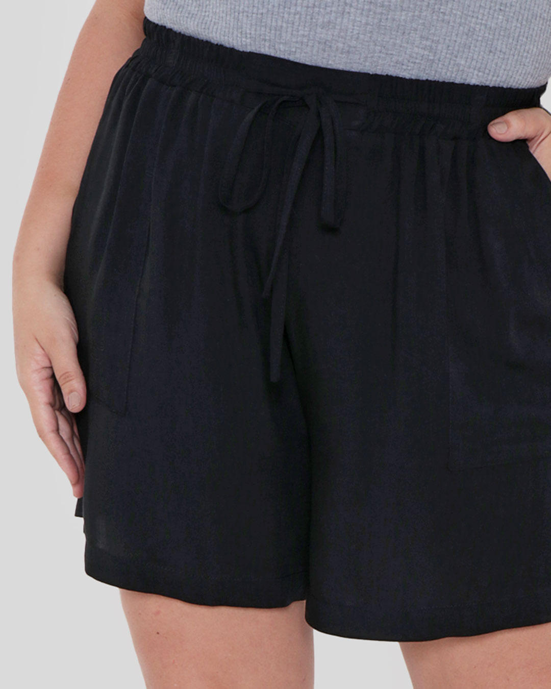 Shorts-Visc-40547-Cos-Elastico-E-Bolsos---Preto