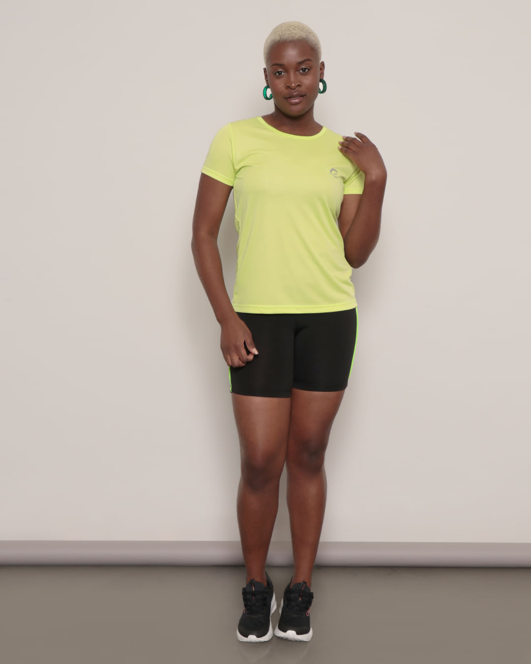 Blusa-Mc-Ref090-Basica---Verde-Neon