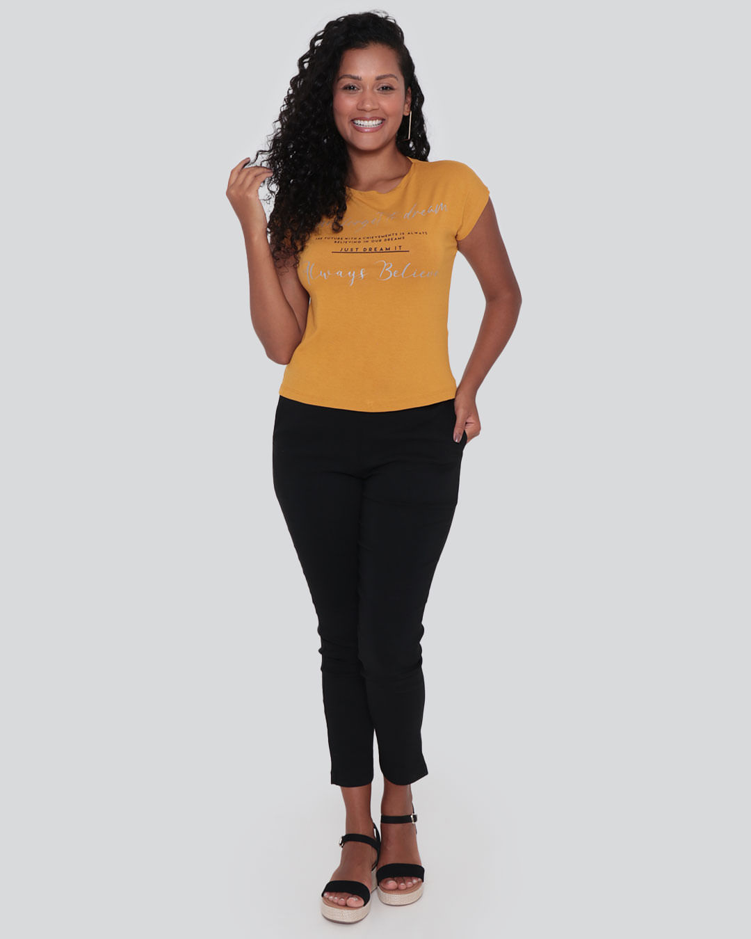 Blusa-8128-Estampada-Amarela-Mesa---Mostarda--Medio
