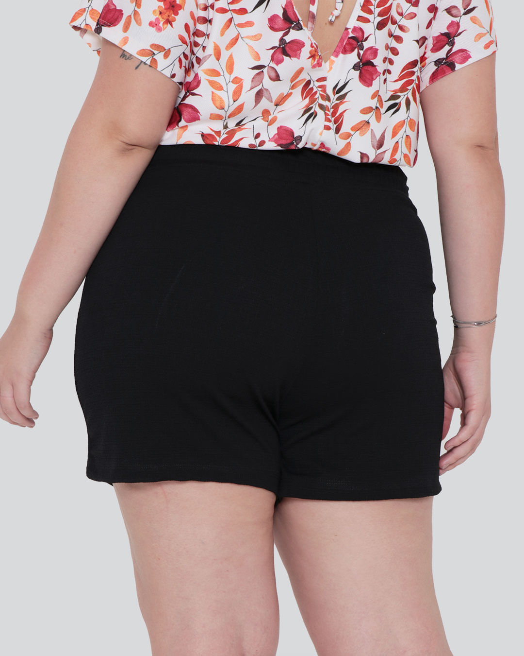 Shorts-3961-Cos-Elastico-Bot-Frontal---Preto