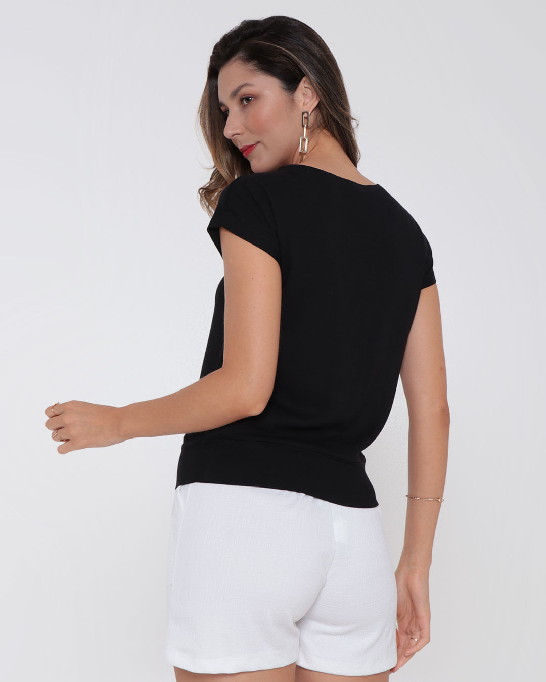 Blusa-2833-Decote-V-Renda-Frente---Preto