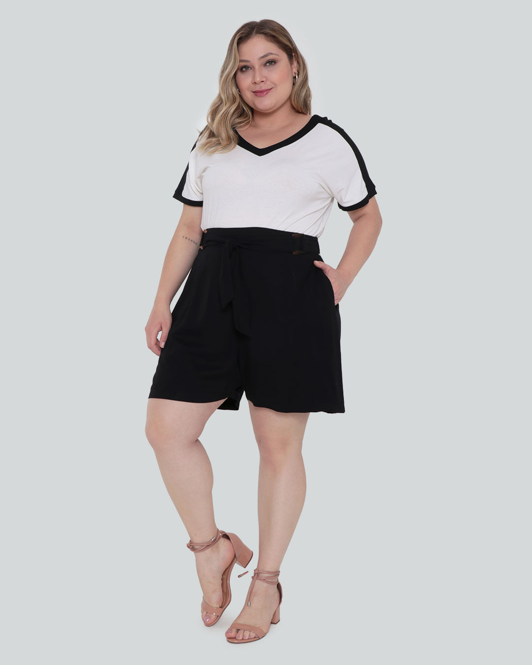 Shorts-810047-Viscose-Cinto-Fivela---Preto