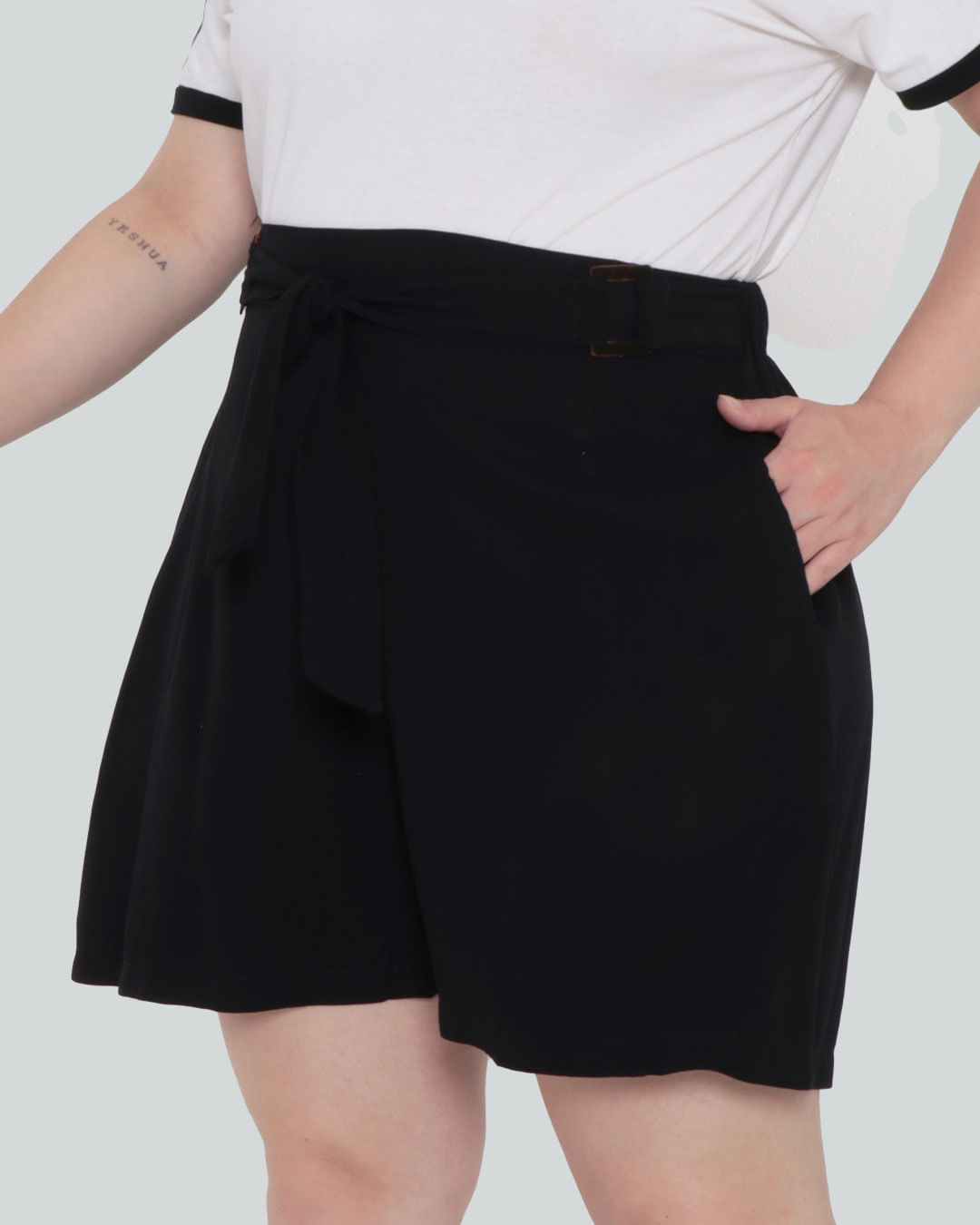 Shorts-810047-Viscose-Cinto-Fivela---Preto