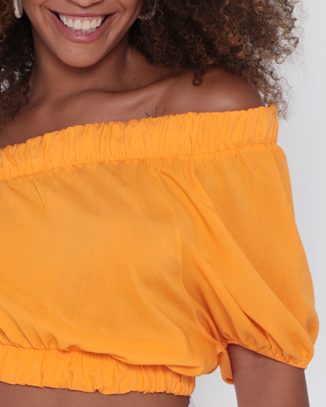 Blusa-8725rl-Ombro-So-Lisa-Tp---Amarelo-Escuro