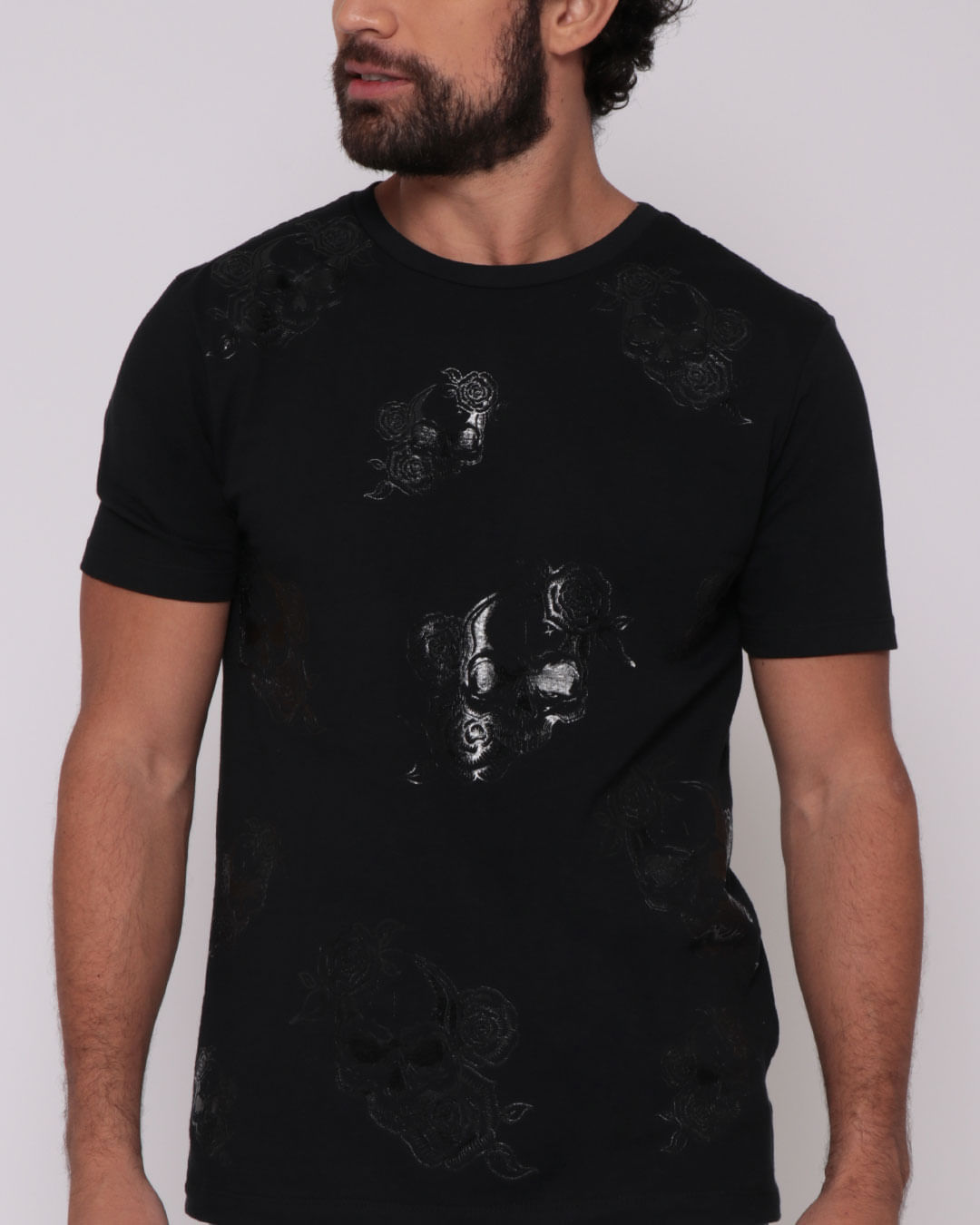 Camiseta-Caveira-Embo1291-Pgg---Preto-Floral