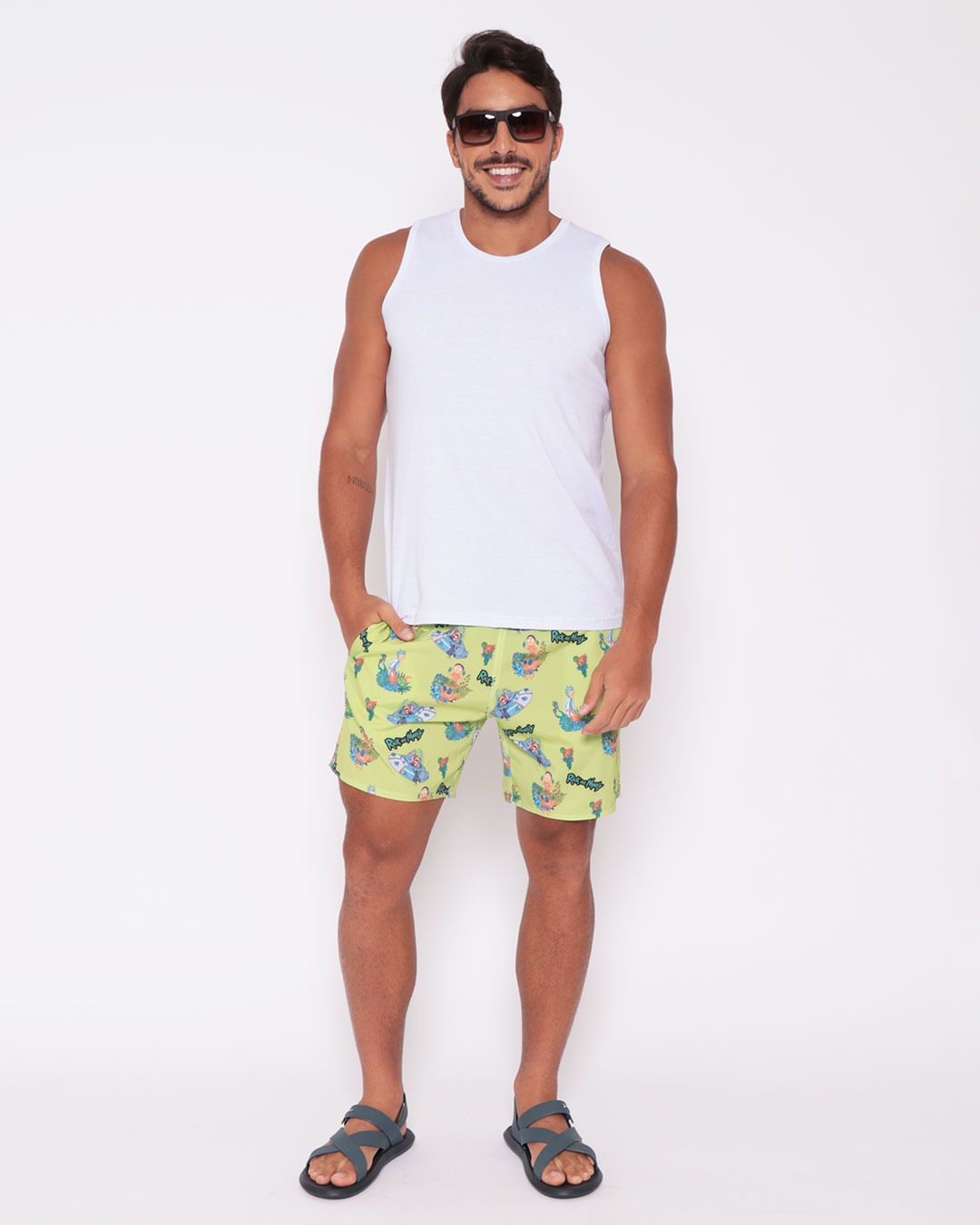Bermuda-2580-Pet-09-Ricky-Morty---Verde-Claro
