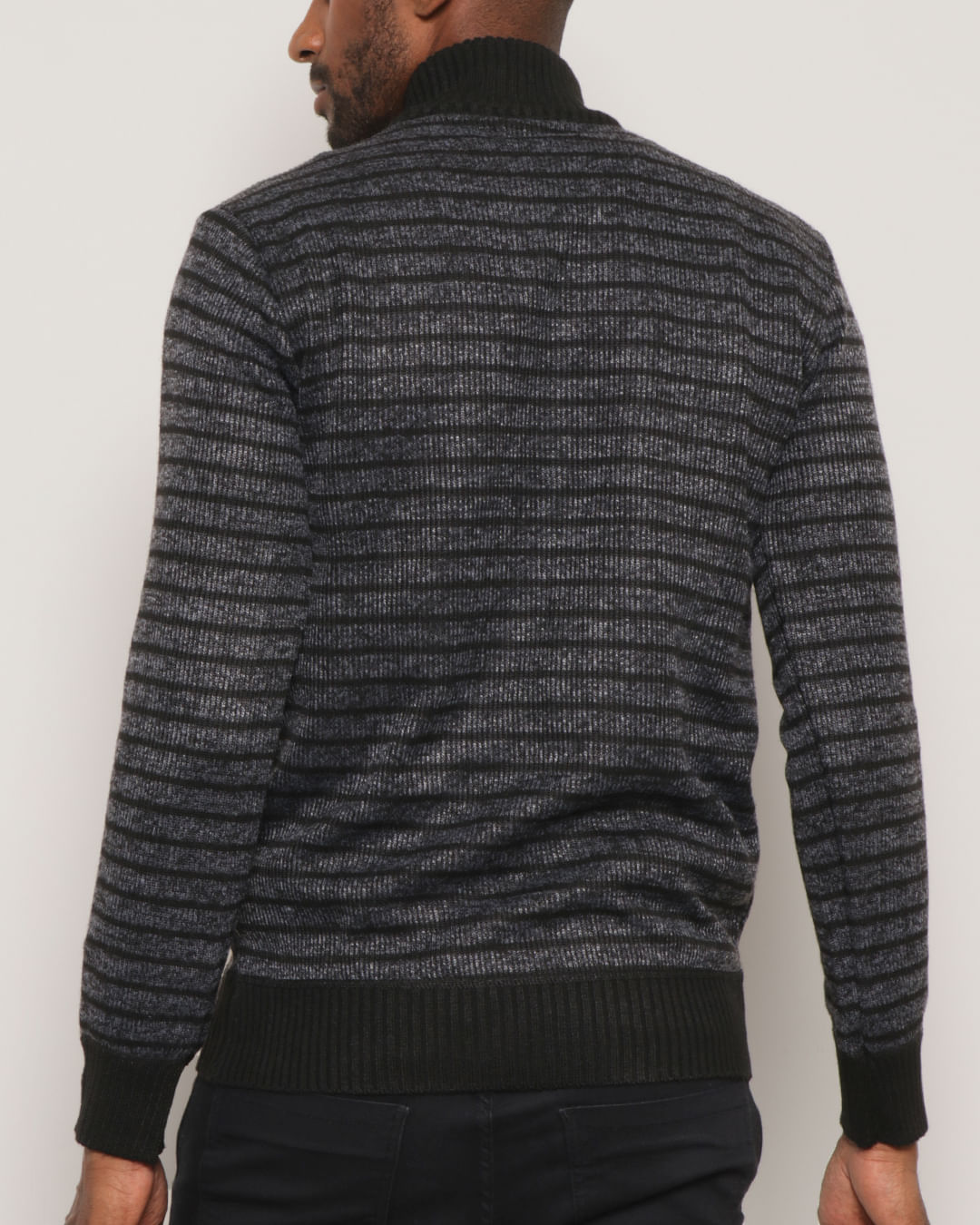 Tricot-Vicuna-Half--Mz-48-Chumbo---Cinza-Escuro