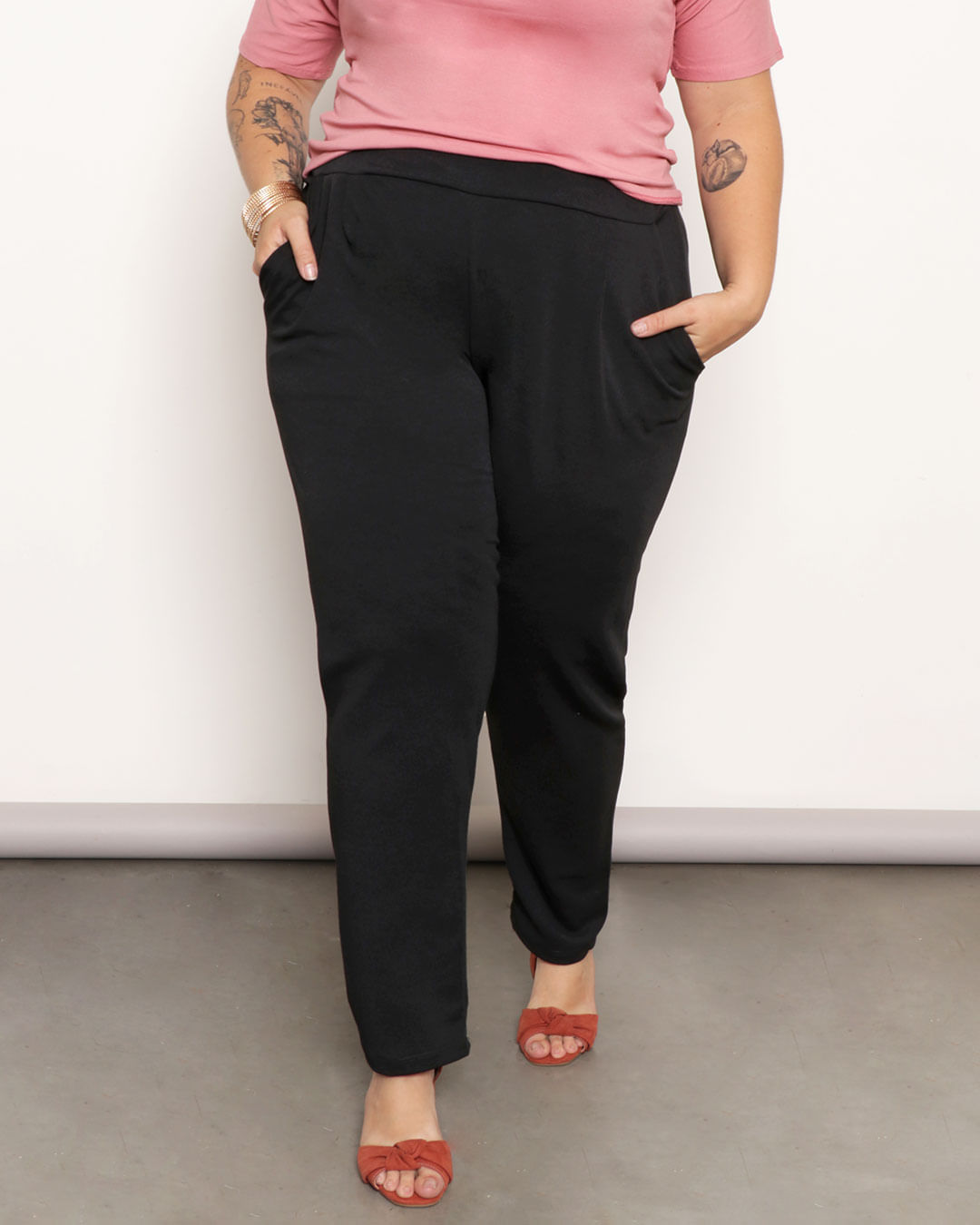 Calca-4010-Cenoura-Cprega-E-Bolso---Preto