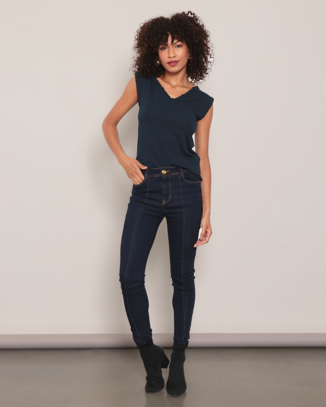 Blusa-5153-Detalhe-Decote---Marinho