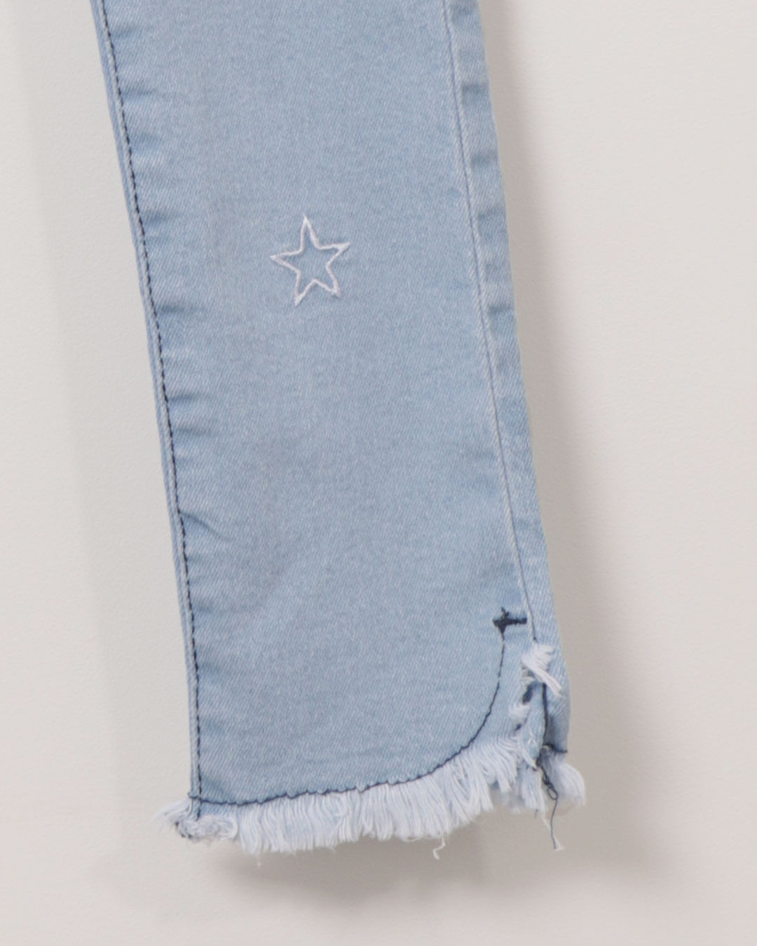 Calca-06-Bordado-Estrela-Lc-F-13---Blue-Jeans-Claro