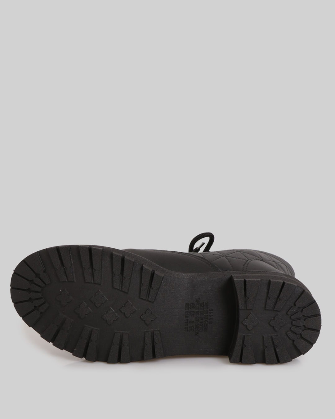 Bota-Cc-G5655-0001-Pto---Preto