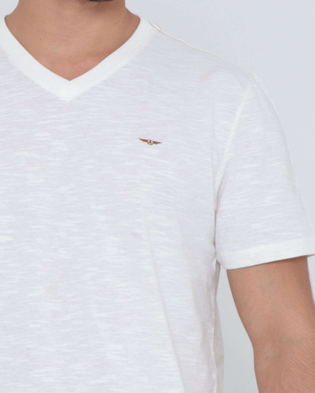 Camiseta-15122682--Gola-V-Offwhite-Pgg---Off-White