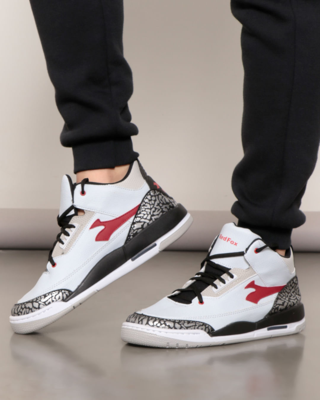 Tem-Cas-F18900-Bcovermelho-3743-Jd3---Branco