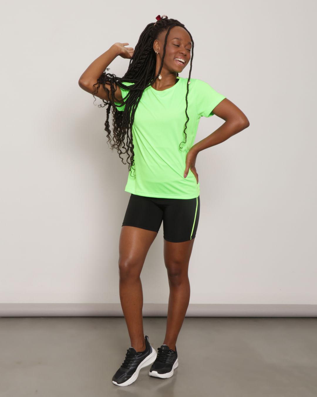 Blusa-Mc-Trf22031-Basica---Verde-Neon