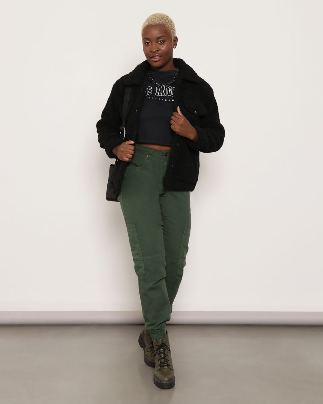 Cropped-Mc-Los-Angeles-3606---Preto