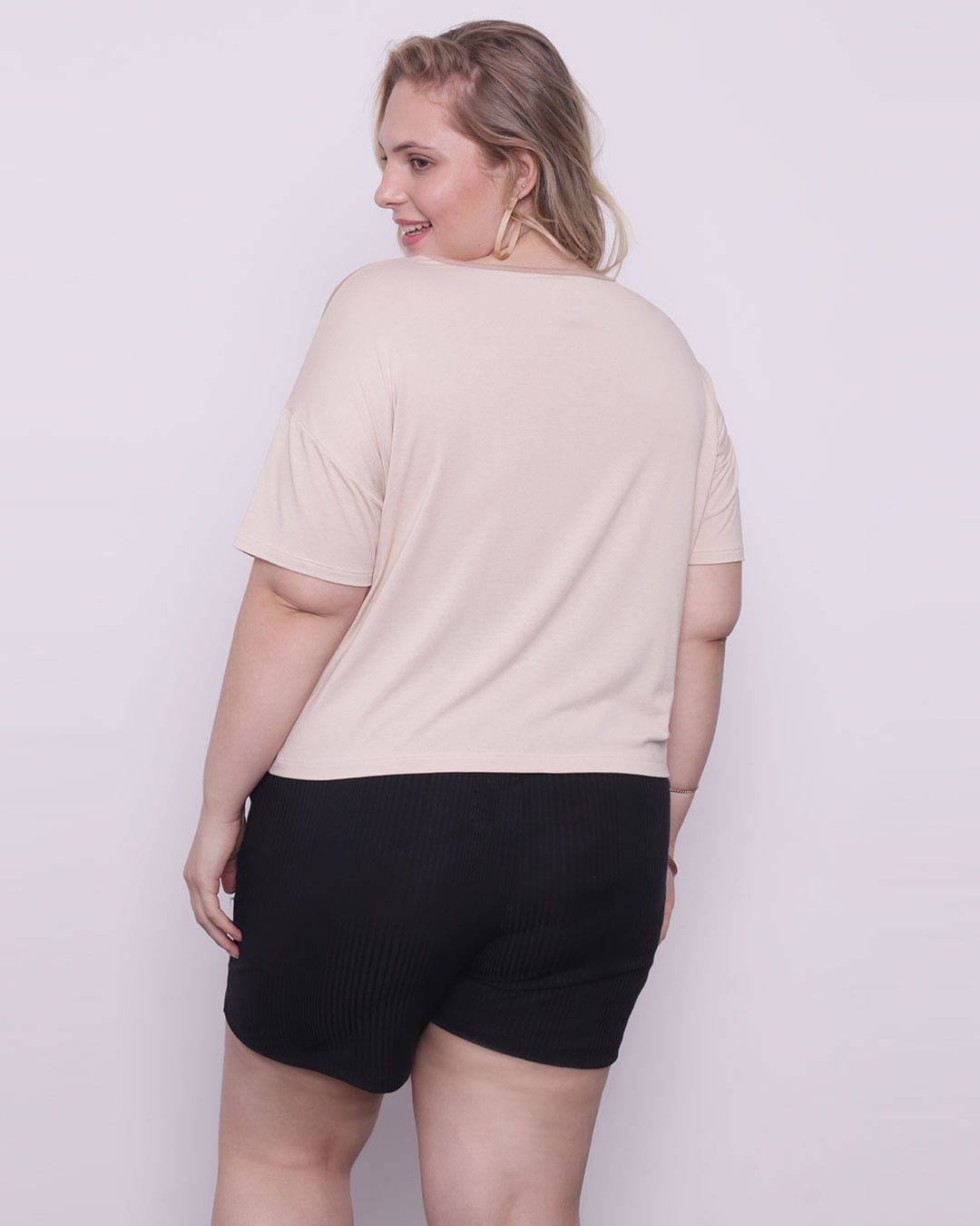 Blusa-Mc-Pl114-Bicolor-Det-Avmto-Decote---Bege-Medio