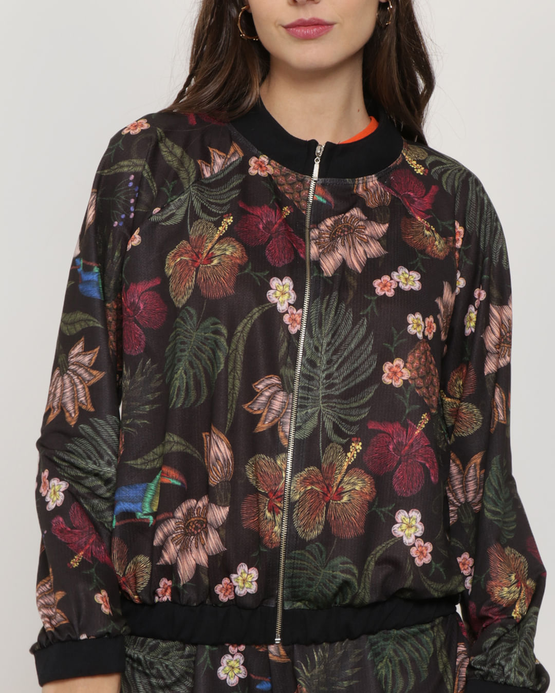 Bomber-Malha-Estampada-40421---Preto-Floral