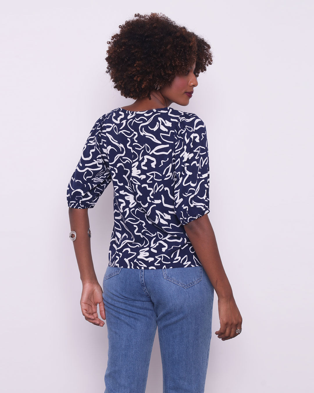 Blusa-8364re-Decote-V-Estampada---Marinho-Geometrico