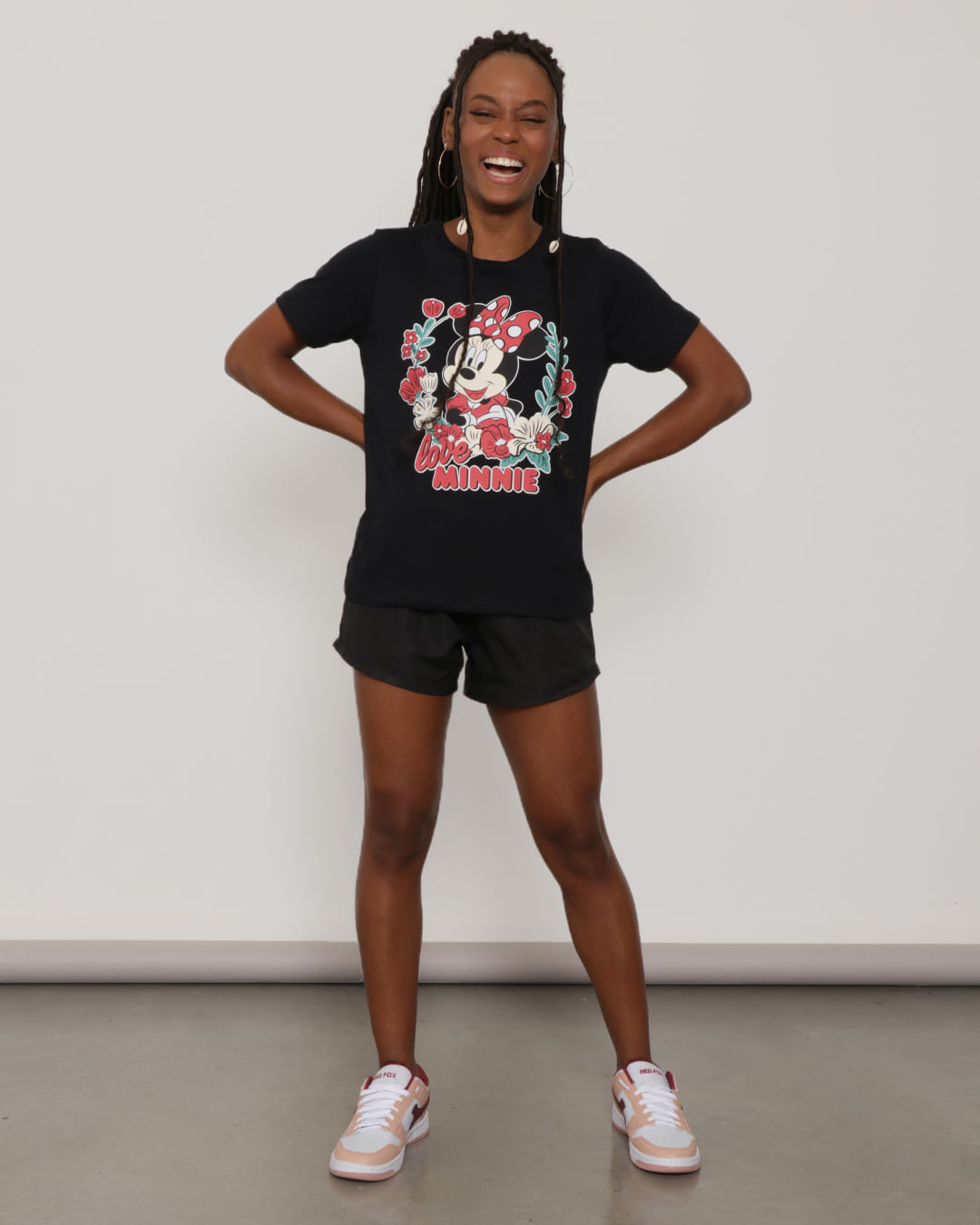 Camiseta-Minnie-Pto-Ss03-P3---Preto
