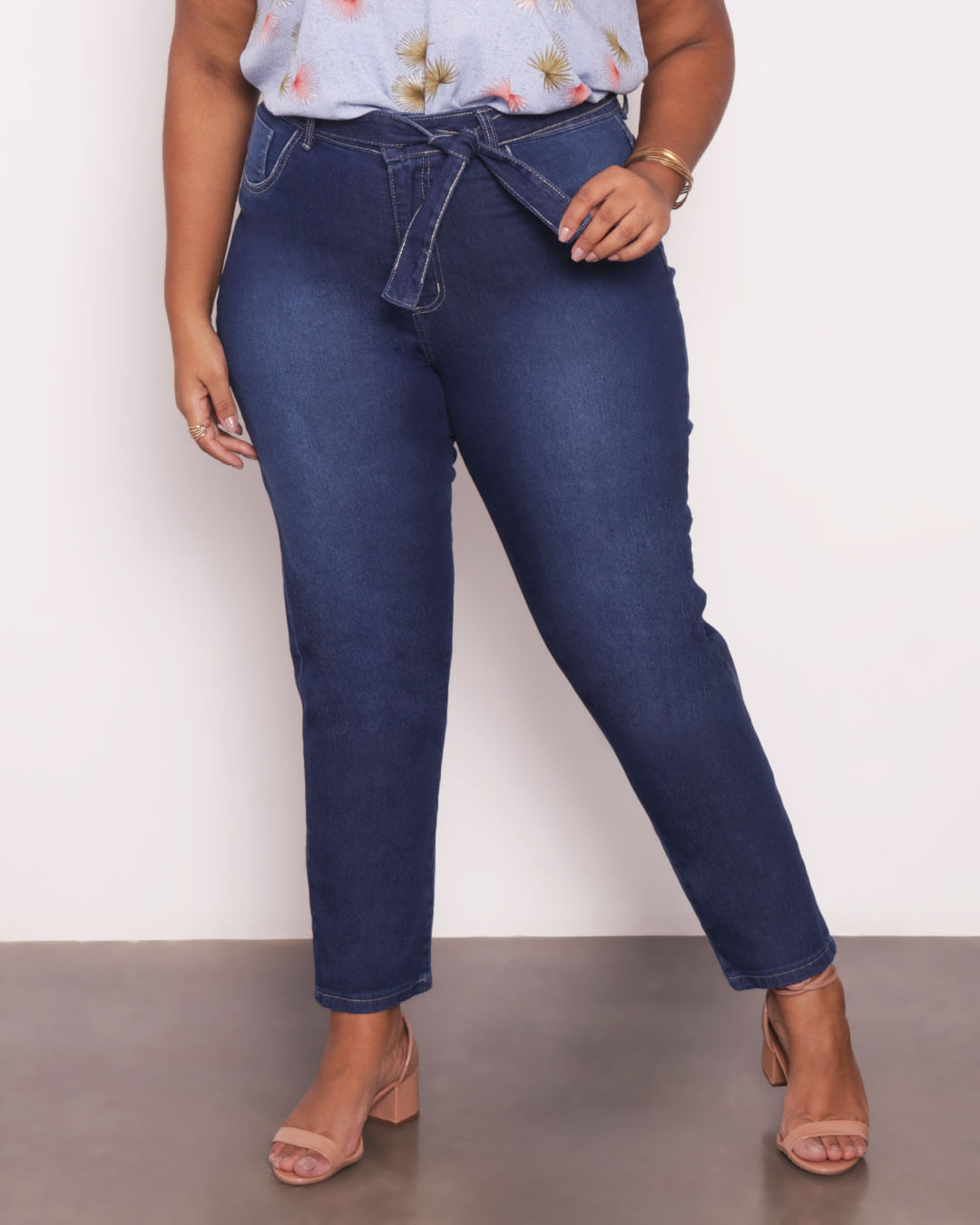 Calca-2339-Jns-Mom-C-Cint-Fem-Tg---Blue-Jeans-Medio