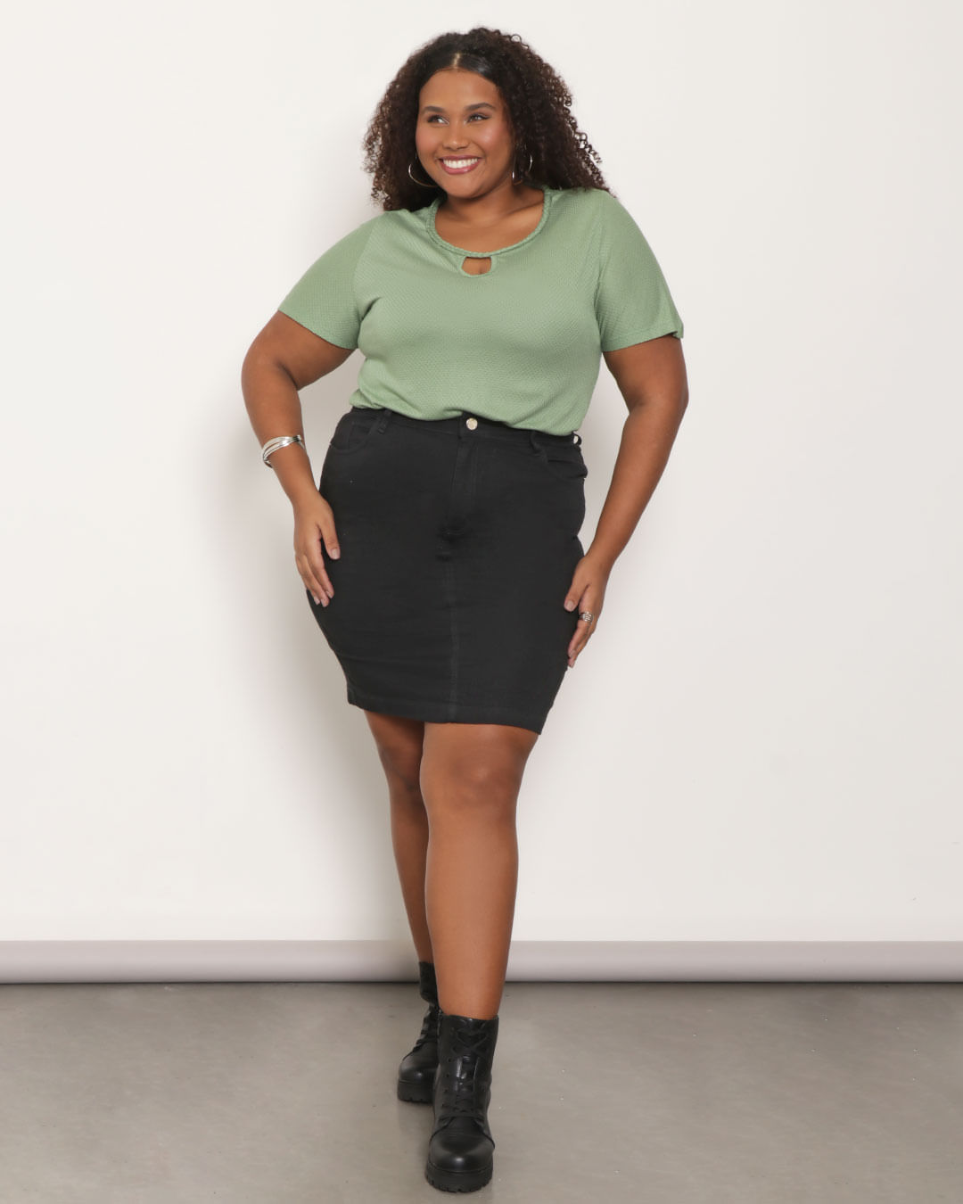 Blusa-21218-Mc-Dec-Gota-Det-Tranca---Verde-Medio