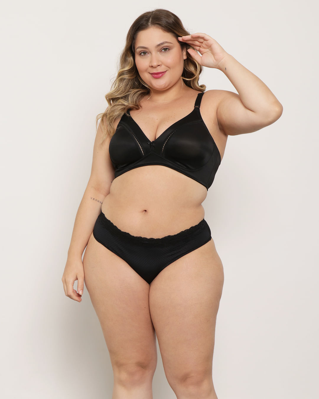Sout-Sust-Cetinete-Bojo-Moldado40344---Preto