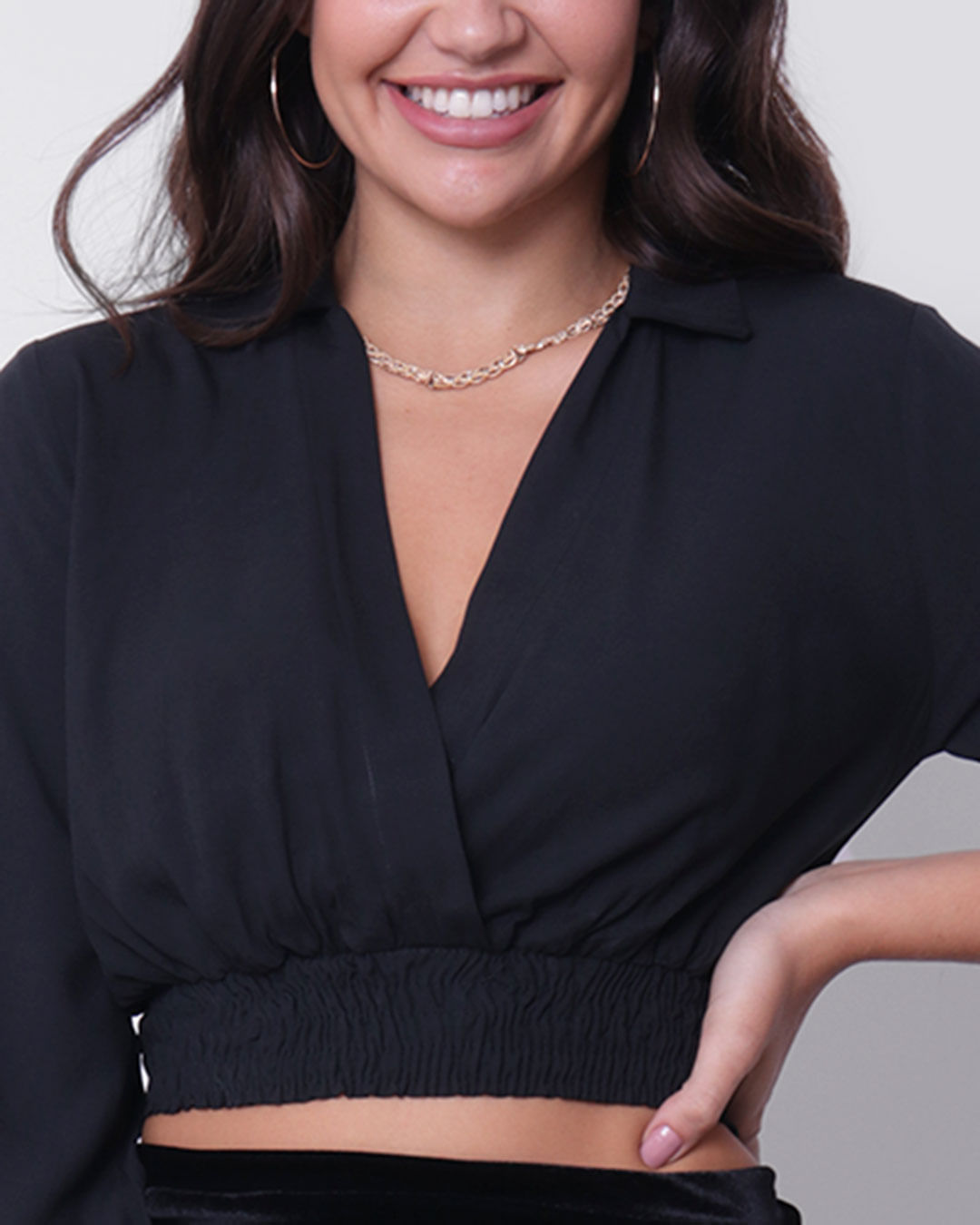 Blusa Cropped Feminina Decote Transpassado Preta