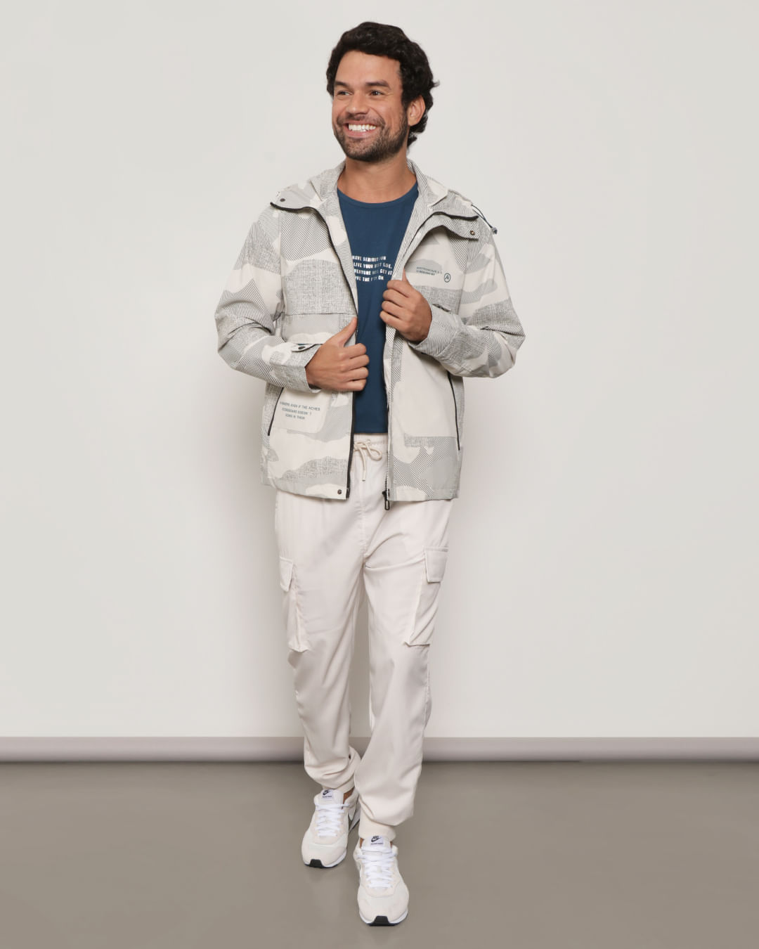 Jaqueta-7w23m-122-Camuflada-Ziper-Bolso---Bege-Claro