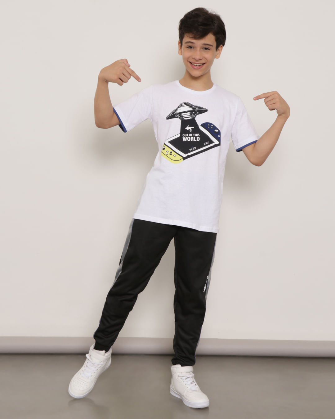 Camiseta-T37038-Mc-M-1016-Game---Branco