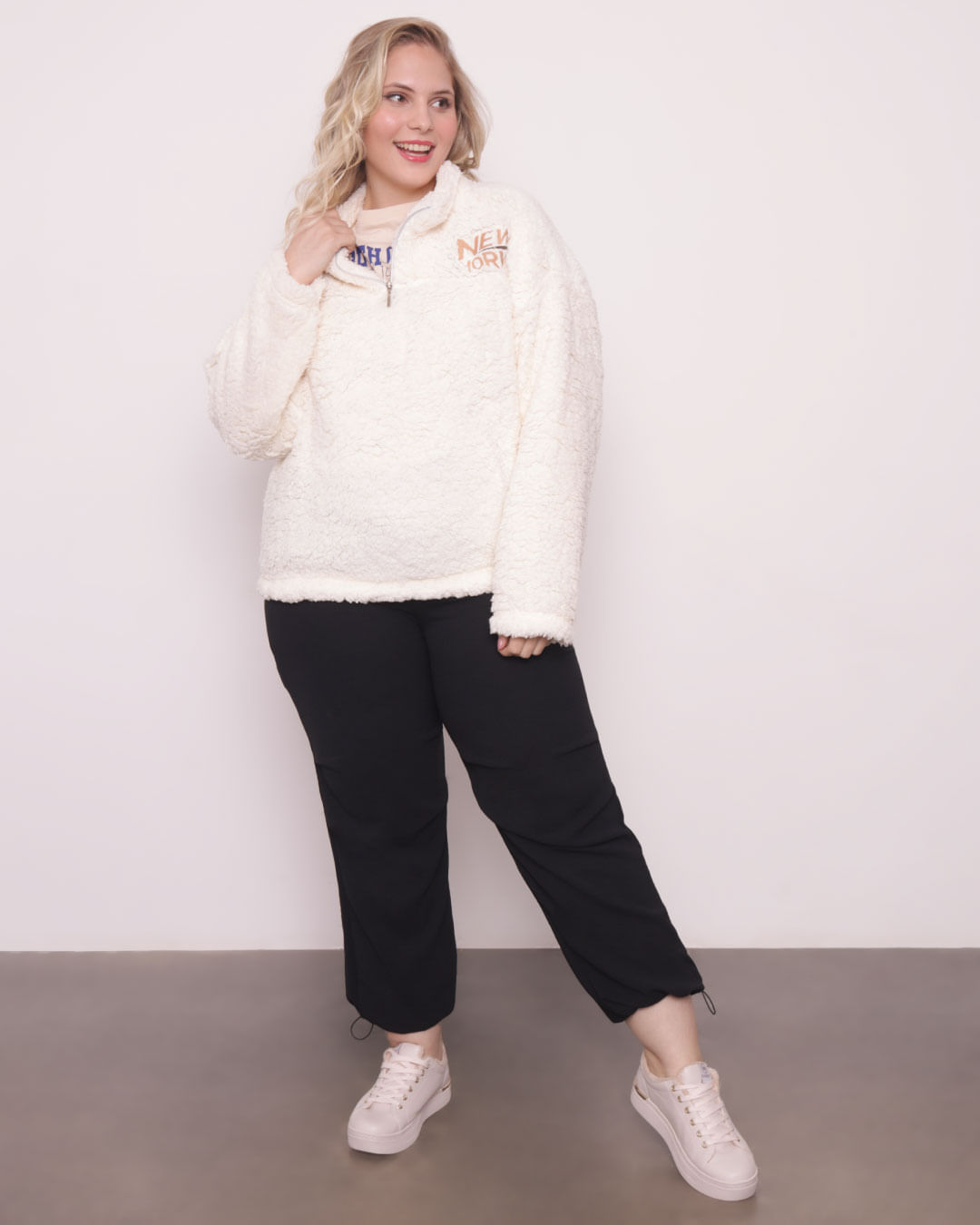 Blusao-231077-Pelo-Cbord-E-Ziper---Off-White