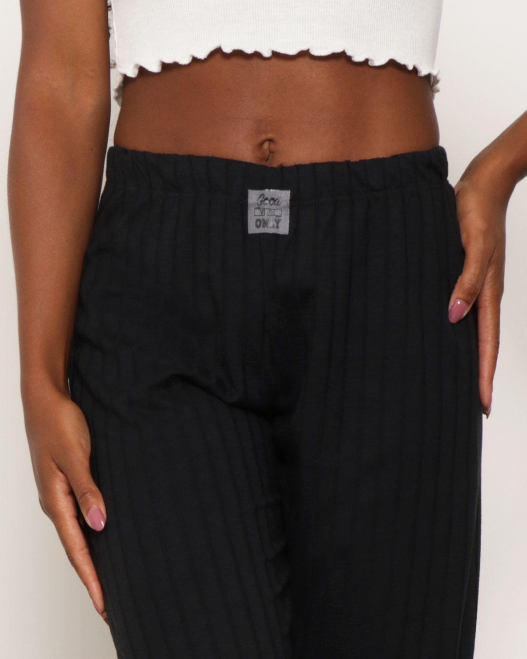 Calca-Canelada-Flare-25051---Preto