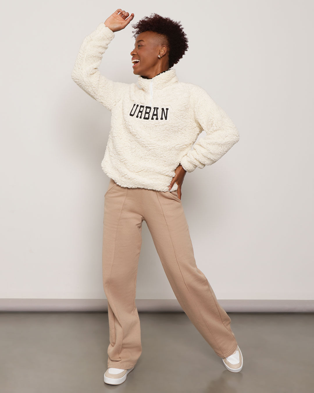 Blusa-Carneiro-Capuz-Mfuju-546---Off-White