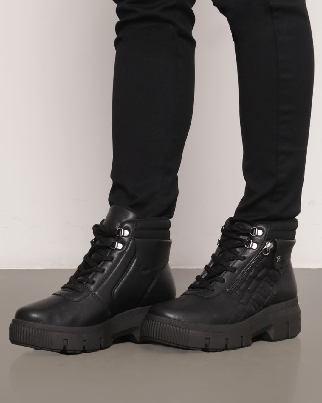 Tem-Adventure-Almeria-Preto-C3361-0001---Preto