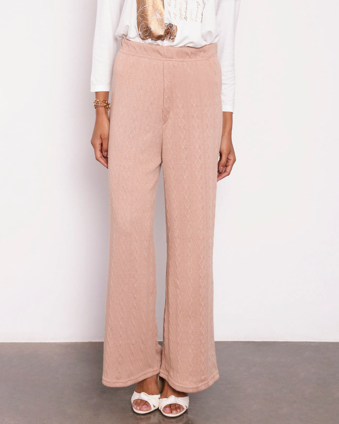 Calca-231021-Malha-Trabalhada---Bege-Medio