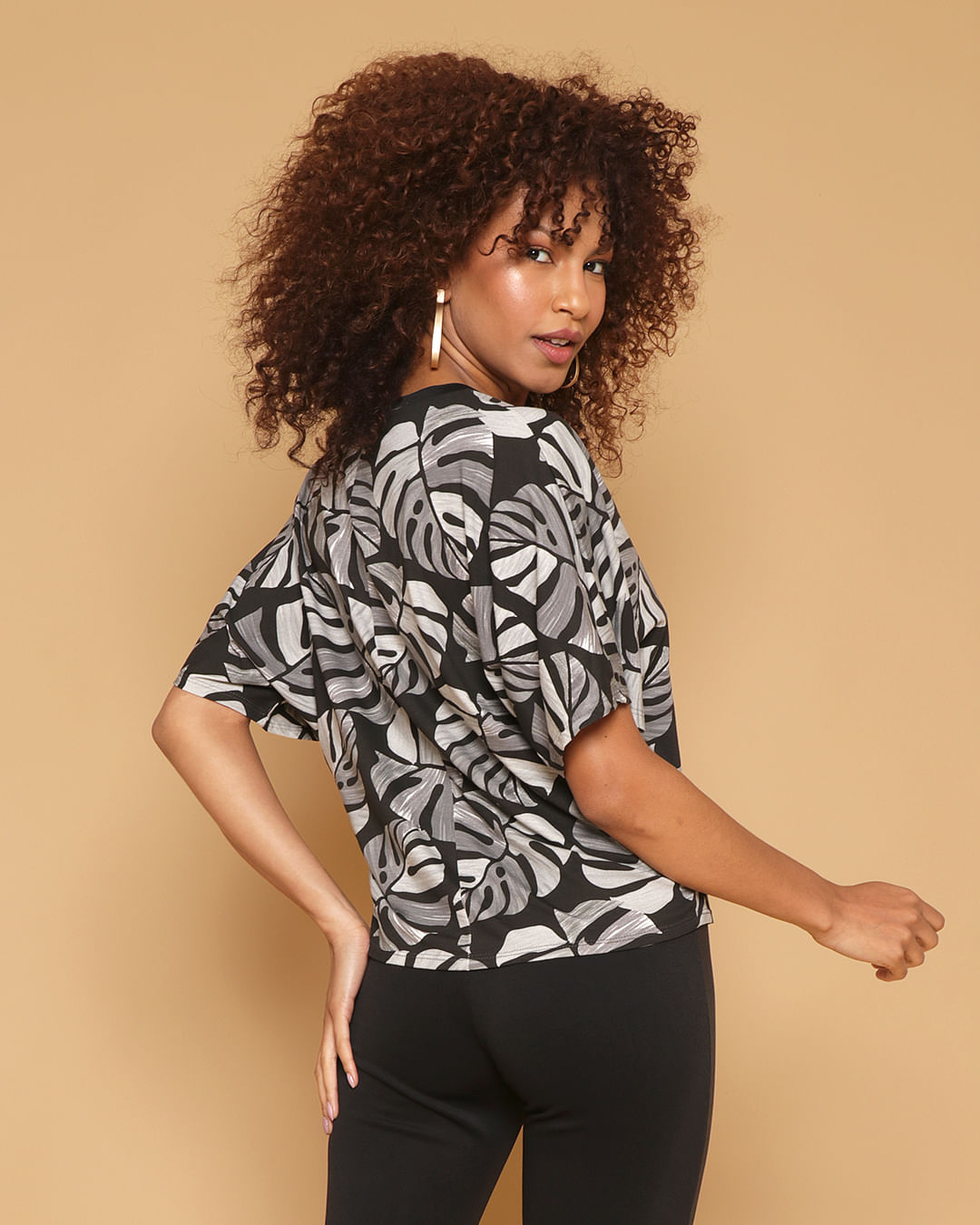 Blusa-Vs671-Estampada-C-Retilinea---Estampado-Outros