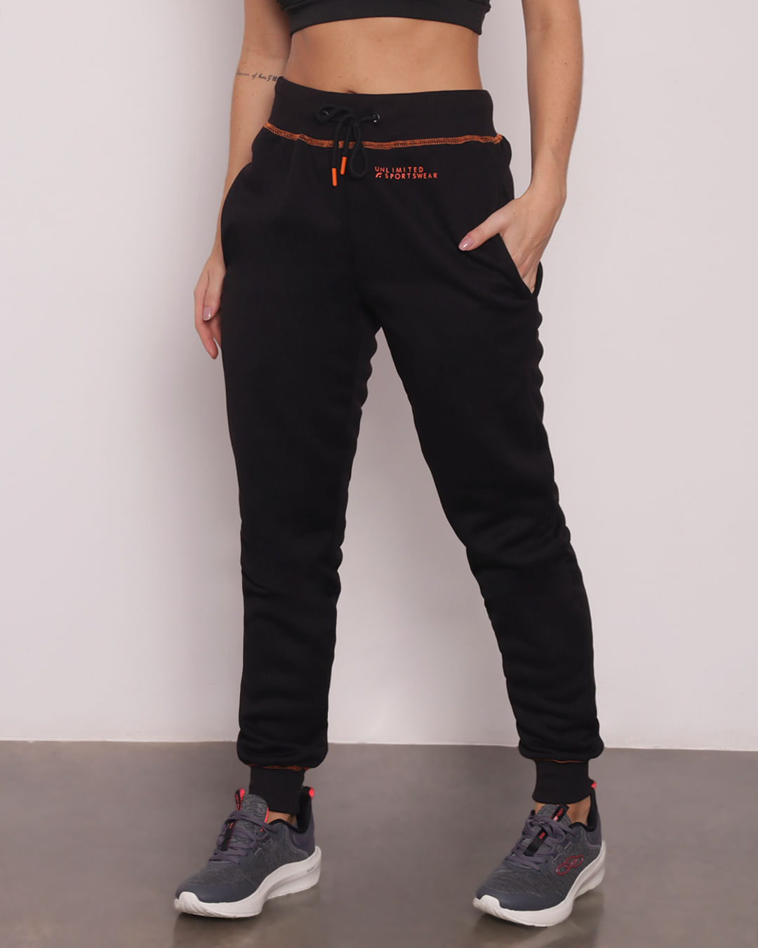 Calca-200-Jogger-Com-Trancador-Mesa---Preto