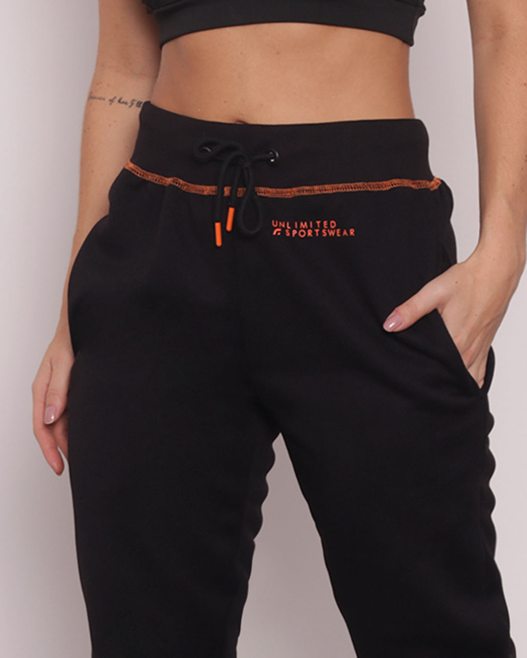Calca-200-Jogger-Com-Trancador-Mesa---Preto