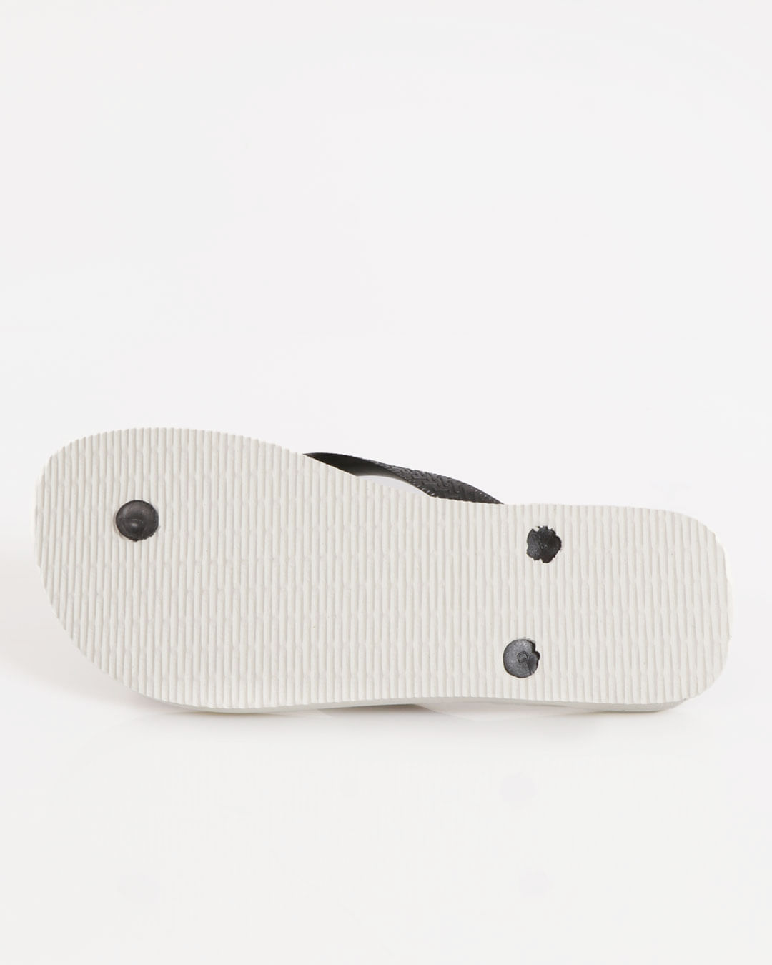 Chi-Hav-4139412-3471-Brancopretopreto---Preto