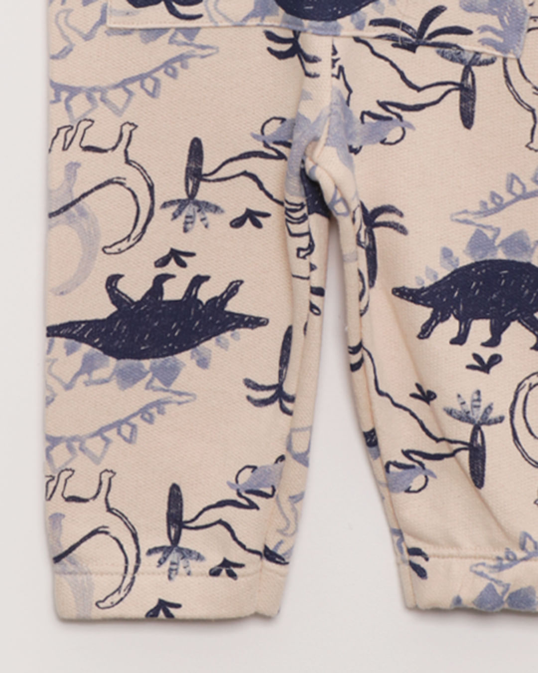 Calca-Dino--074401-Mol-M-Pg---Off-White