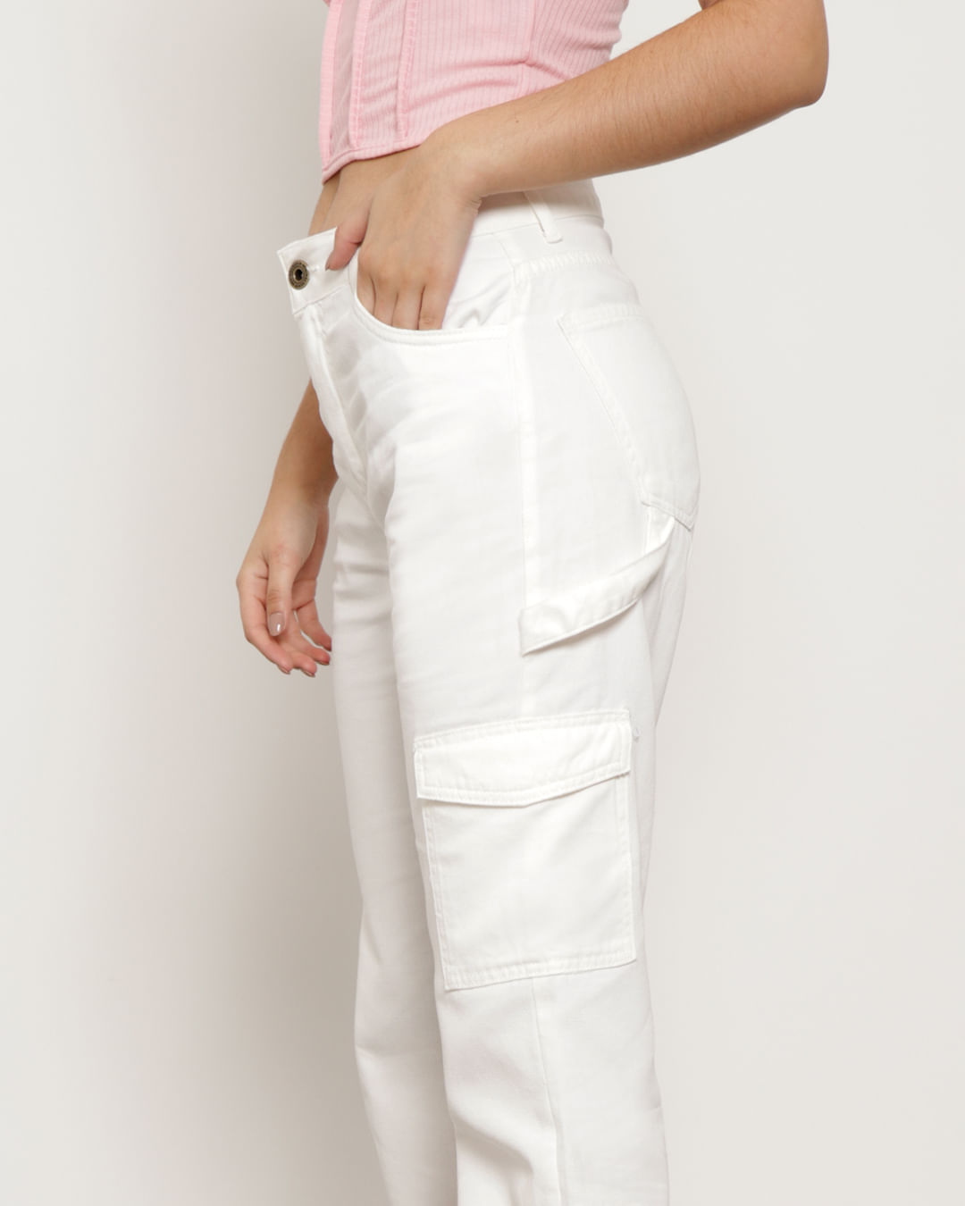 Calca-22602857-Srj-Mom-C-Bolso-Carg-Fem---Off-White